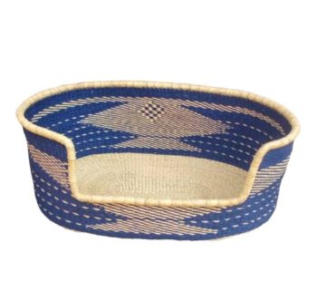 Woven dog basket bed Dog basket with 3 inches thick pad Bolga pet wicker basket African basket (Medium)